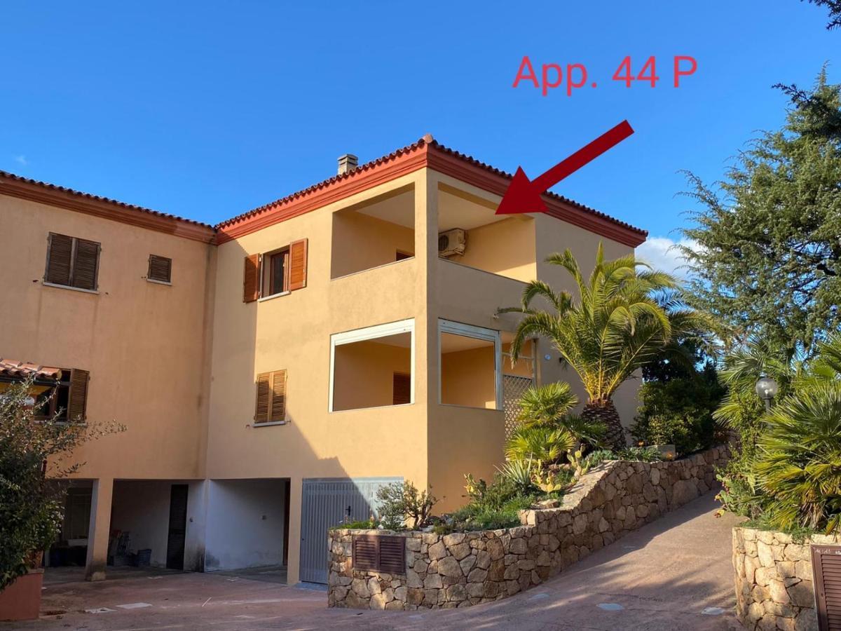 Appartement Tanca Della Torre Trilocale Vista Mare à Isola Rossa Extérieur photo